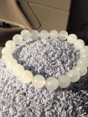 Quartz (master healer crystal) bracelet 8mm single